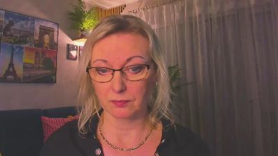 VanessaLUX webcam model stream image