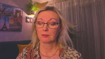 VanessaLUX webcam cam4 model stream image