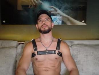 crhistian1_ webcam chaturbate model stream image