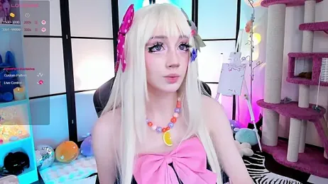 MilkyCute webcam model stream image
