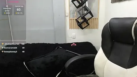 naty_18 webcam model stream image