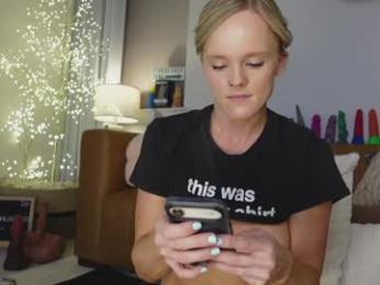 taylor_love_303 webcam model stream image