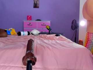 shaantall webcam model stream image