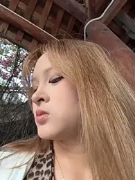 yuki_june webcam model stream image