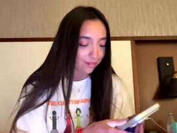 emilyfawn webcam chaturbate model stream image