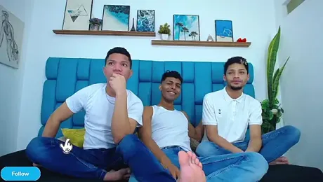 Interracial_Snow_Bunny webcam stripchat model stream image