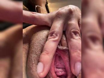 ElviraMilf webcam bongacams model stream image