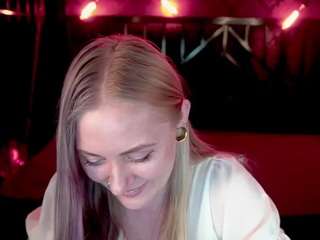 dramaquenn webcam model stream image
