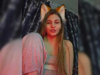 QueenAfina webcam model stream image