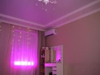 queenelia webcam chaturbate model stream image