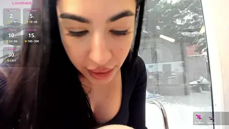 Naila18 webcam model stream image