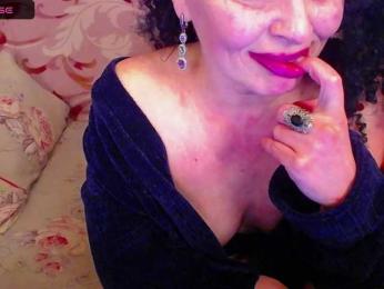 hotzlata webcam bongacams model stream image