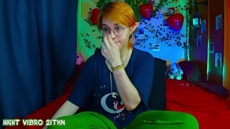 TrickyKitsune webcam stripchat model stream image