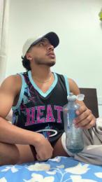 Elmoren08 webcam model stream image