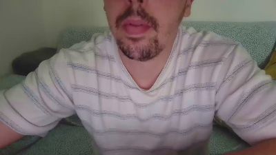 _play_ webcam model stream image
