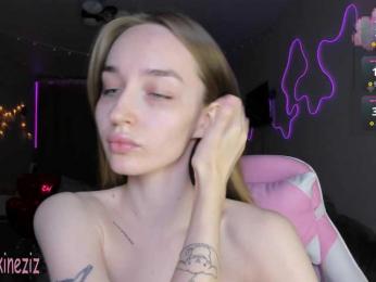 Polikinesis webcam bongacams model stream image