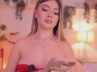 little-natt webcam model stream image