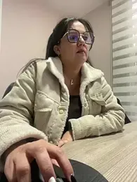 SWEETLILY18 webcam model stream image