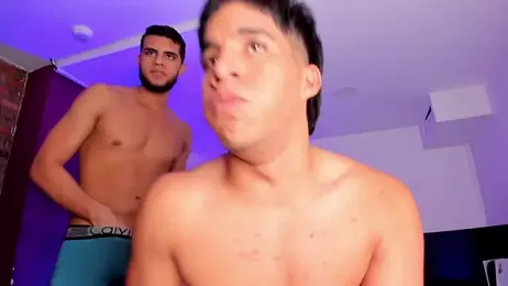 HotThreesoome webcam model stream image