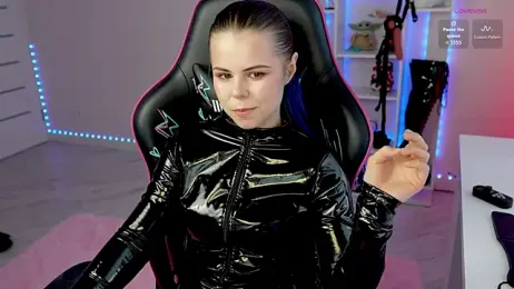 QueenAliceX webcam model stream image