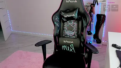 QueenAliceX webcam model stream image