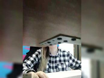 Xo4y-Tpax webcam model stream image