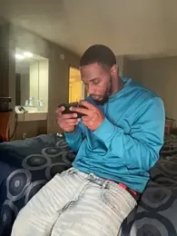 Stressreliever82 webcam model stream image