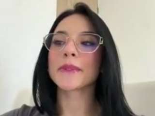 kiraalopez webcam camsoda model stream image