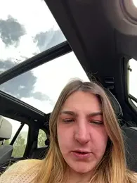 DoriDelux66 webcam model stream image