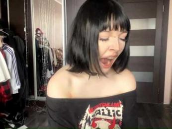 virusDoll webcam bongacams model stream image