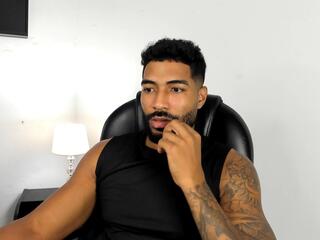 Xander Strongs webcam flirt4free model stream image