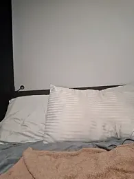 Cinnamonbunn webcam model stream image