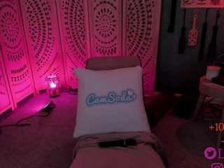 lila-ellis webcam model stream image