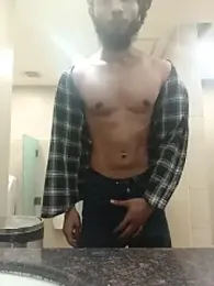 itsmemadhu2019 webcam model stream image
