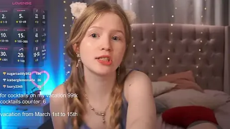 LilianHoward webcam stripchat model stream image