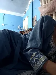 124pakhi webcam stripchat model stream image