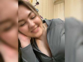 SunshineEmma webcam model stream image