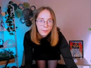 evalora_vei webcam model stream image