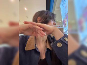 _Meggi_ webcam model stream image