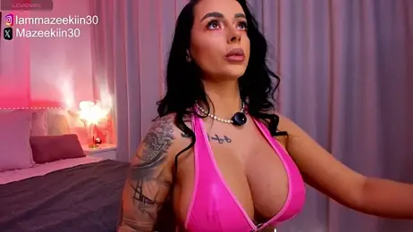 Iammazeekiin30 webcam stripchat model stream image