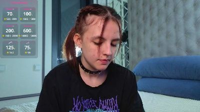 CarmeliaFilipi webcam cam4 model stream image