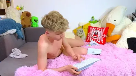 LandelRay webcam stripchat model stream image