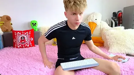 LandelRay webcam stripchat model stream image