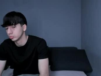 hotflirtyfella webcam model stream image