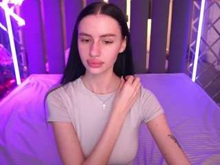 snowwhiteee webcam model stream image