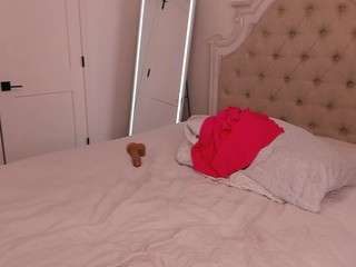 queen-sofie webcam model stream image