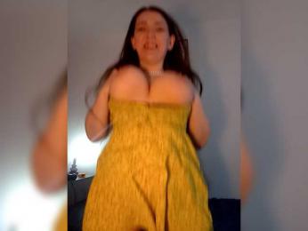 Angela100 webcam bongacams model stream image