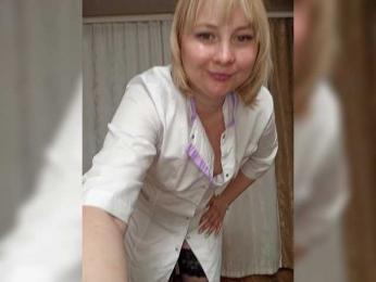 Lady-marshmallows webcam model stream image