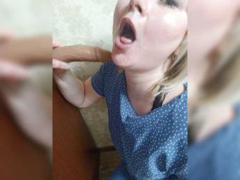 Lady-marshmallows webcam model stream image