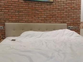 my_mia_ webcam model stream image